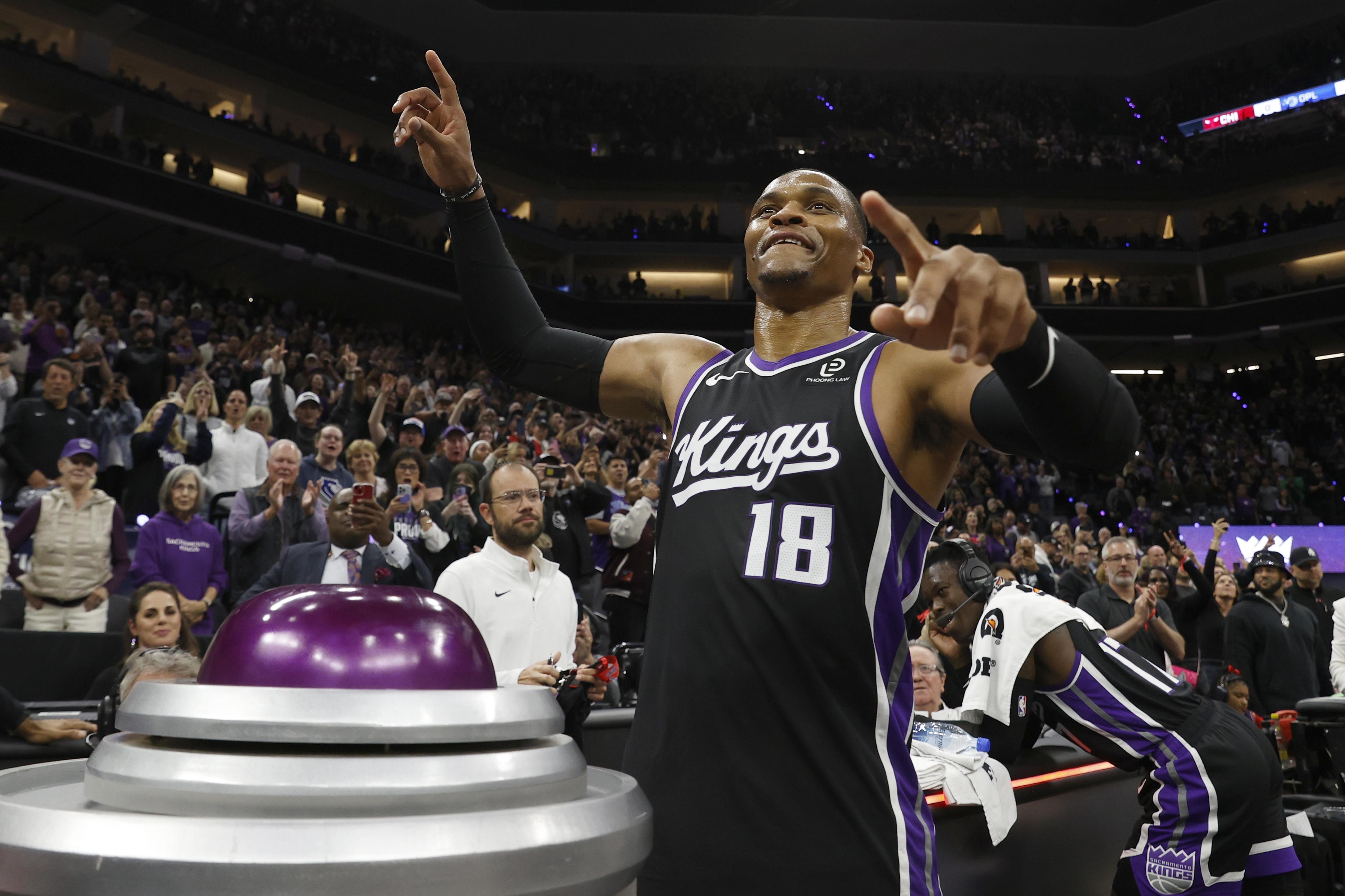 雷霆客场击败国王豪取胜利 雷霆客场击败国王豪取胜利